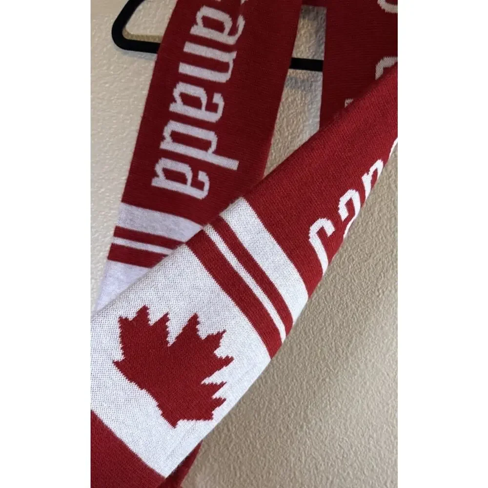 Canada Knit Scarf Red Maple Leaf 6x60